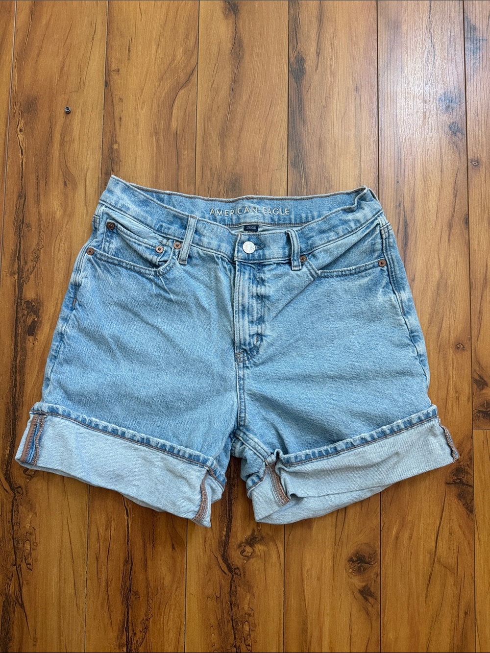 American Eagle women’s 4 Outfitters Light Wash High-Rise Cuff Denim Shorts
